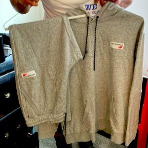 New Balance grey sweatsuit